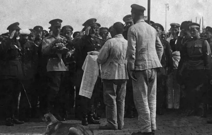Торжественная встреча поднесение хлебасоли генерала А И Деникина в - фото 11