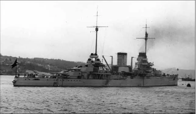 Явуз в Босфоре октябрь 1933 г Служба Yavuz Sultan Selim принял - фото 316