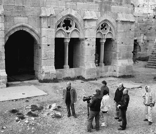 Рис 31 Во внутреннем дворе крепости В ходе столкновений КракдеШевалье - фото 31