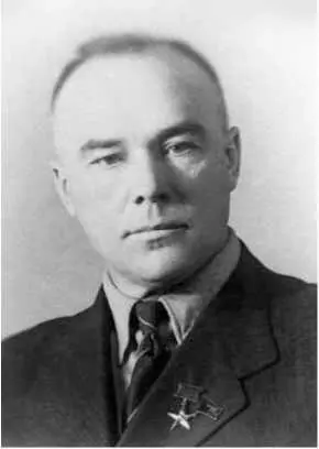 Николай Поликарпов 1940 г Но к этим словам не прислушались Сразу же после - фото 15