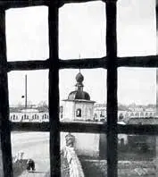 Уголок кремля Ладно и крепко строили предки С древнейших времен колокола на - фото 128