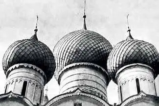 Маковки церквей Сердце Ростовского кремля Беды обрушились сразу же после - фото 131