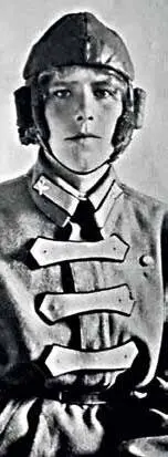 Зинаида Кокорина 1934 г Триста мужчин учились в Каче летать Тут были - фото 9