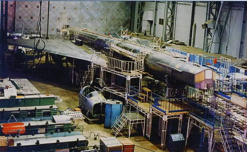 Сборка самолета Т4 100 на заводе Кулон ОАО ОКБ Сухого Задача по - фото 90