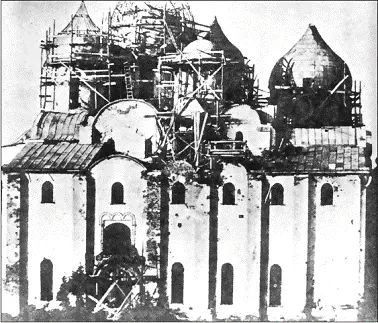 Новгородская София Перенесла разграбление алтаря и церковной утвари попадание - фото 11