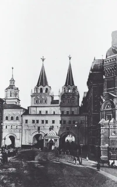 Воскресенские Иверские ворота с Иверской часовней Фотография нач XX в А - фото 2