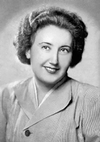 Я в 1945 году Германия г Гера Дядя Леня Кетько брат Миши в 19451946 гг - фото 14