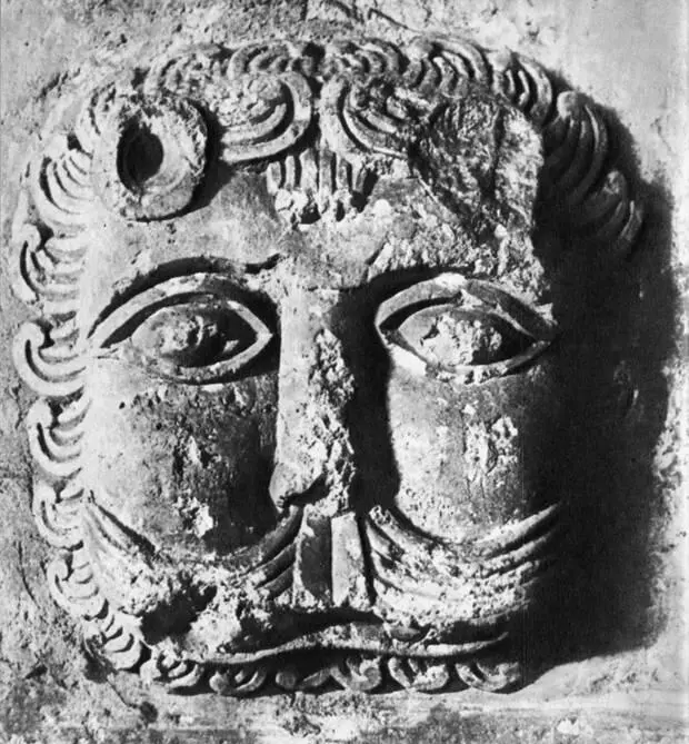 Львиная маска Рельеф Внешний вид собора постройки 11851189 гг значительно - фото 13