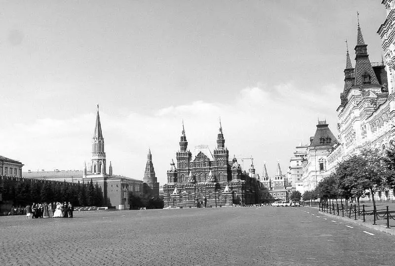 Красная площадь Еще в ранние периоды истории Москвы то есть в XIIIXIV вв - фото 64