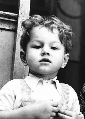 Тимуру 3 года Тбилиси 1957 г Бабушка Тимура Александра Федоровна Ильенкова - фото 2