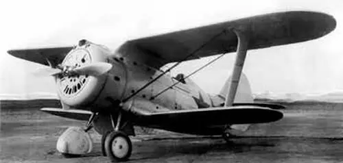 Истребитель И153 Почти одновременно с И15 в 1934 г было принято решение и о - фото 8