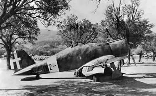FIAT G50bis Fréccia Разработка компанией ФИАТ самолета G50 Фречча была - фото 34