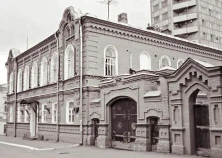 Здание на ул Пермской 57 Ныне администрация Ленинского района г Перми - фото 54