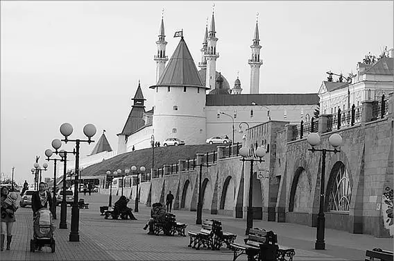 Вид на Кремль со стороны ул Баумана Исторически наметившаяся - фото 23