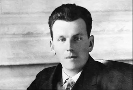 ФФ Раскольников 1920е гг С 1918 г Раскольников был заместителем - фото 19
