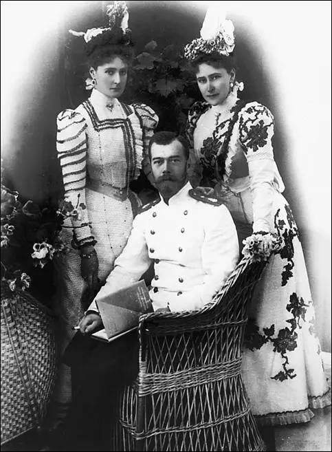 Император Николай II императрица Александра Федоровна и великая княгиня - фото 33