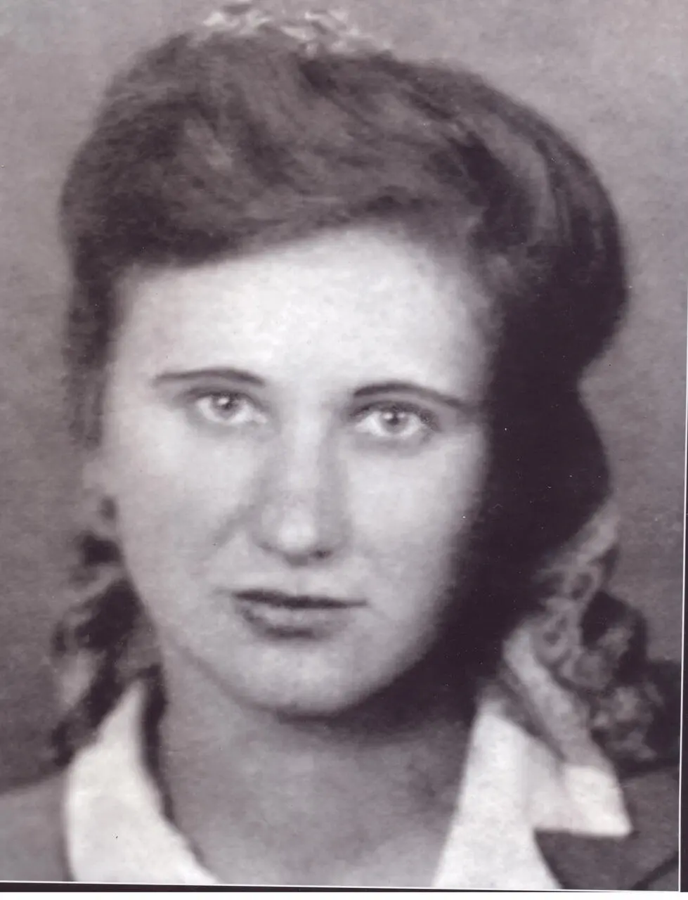 Из личного альбома автора Мама 1946 г Из личной электронной почты автора - фото 1