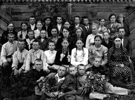 7й класс Барвенковской семилетней школы 2 Выпуск 1941 года Ваня Осадчий - фото 9