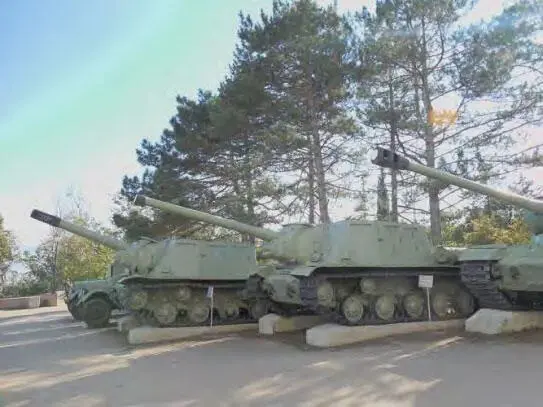 Коллекция военной техники на Сапунгоре Севастопольский художественный музей - фото 63