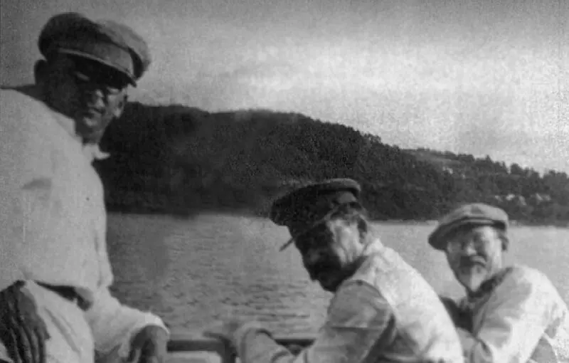 Всегда вместе Л Берия И Сталин М Калинин Сталин Берия Светлана Сталина - фото 4