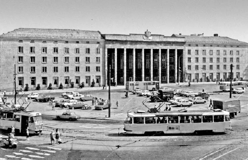 Межрейсовый дом моряков Буклет Музея янтаря 1984 год Этот летний отпуск - фото 63