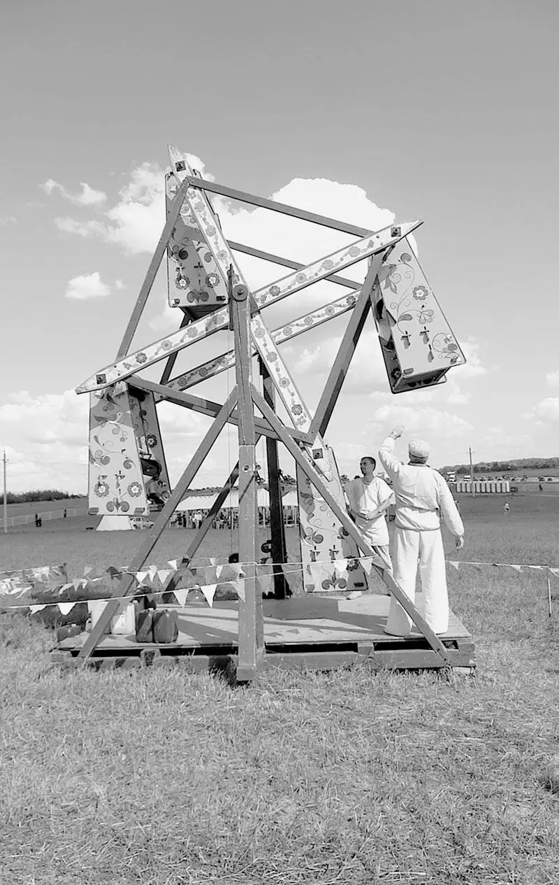 Старинная карусель Парк исторических реконструкций близ села Воскресенское - фото 6