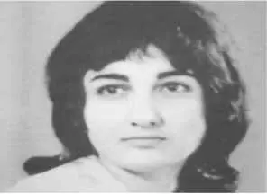 Родилась в Баку С детства проявляла интерес к поэзии С 1986 года была - фото 11