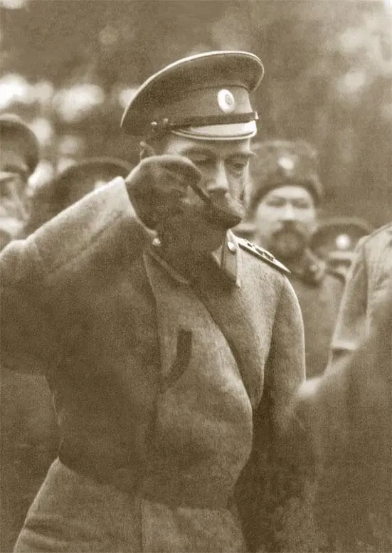 Проба солдатской каши Октябрь 1915 г Вот как встретили известие о начале - фото 14