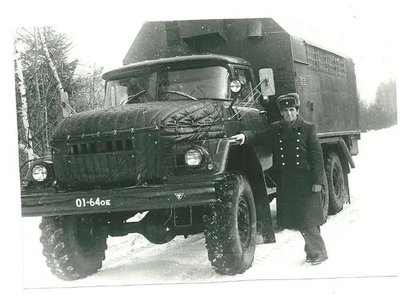 В Н Томчук у КРИЛ 1 1982 г Военные водители БИТа 1988 год Офицеры и - фото 22