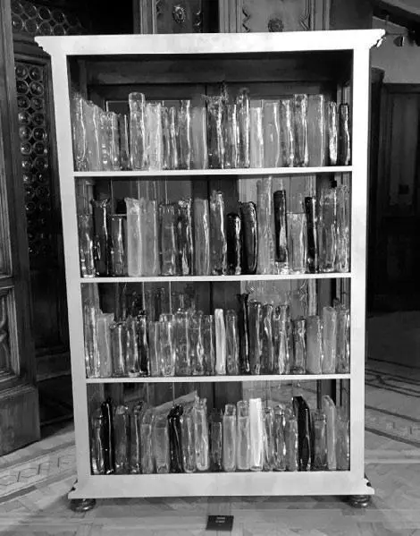 Шкаф со стеклянными книгами Была в Венеции еще не раз стараясь прокладывать - фото 37