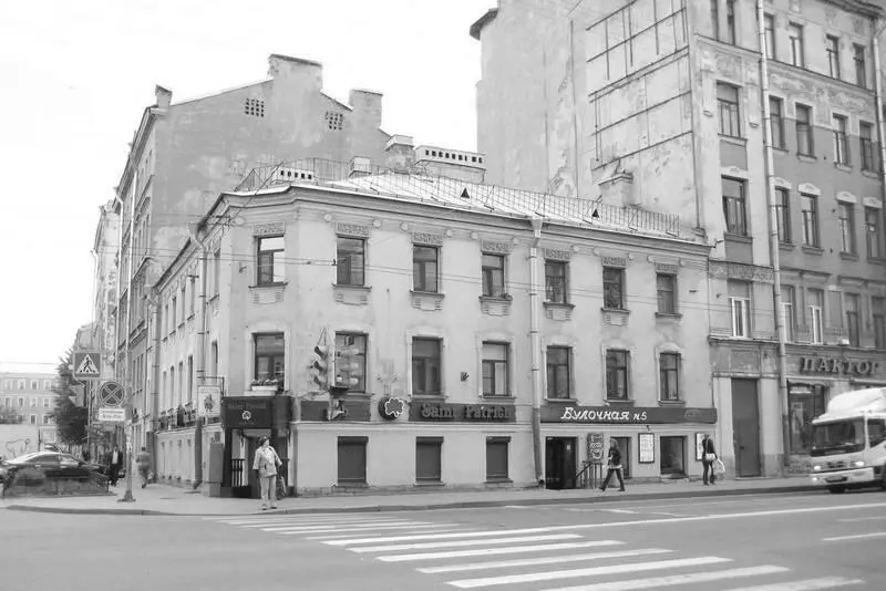 Суворовский пр 6 2015 г В 19151917 г здесь жили купец 1й гильдии - фото 27