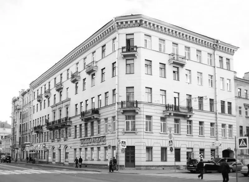 Суворовский пр 8 2015 г В 1920х гг дом арендовала трудовая артель - фото 29