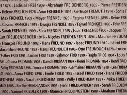 Имя Юрия Фельзена Nicolas Freudenstein 1894 на мемориальной стене в честь - фото 9
