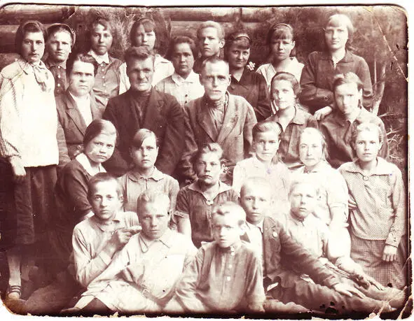 Ещё в 1860 году в декабре месяце в училище получает назначение учитель - фото 13