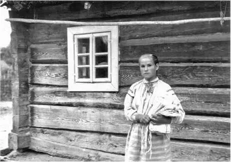 Молодая крестьянка д Бездеж Дрогичинского повета Полесского воеводства 1929 - фото 1