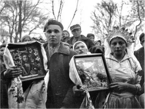 Молодые Западное Полесье 1930е гг Репродукция с альбома J Obrębskiego - фото 5