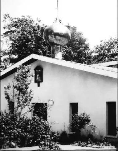 Ил 9 Храм при Серафима Саровского на ул Лекурб в Париже Фото 1930х гг - фото 16