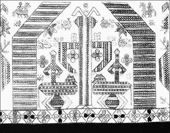Рис 2 Каргопольская вышивка с изображением рогатого идола рогатой богини - фото 2