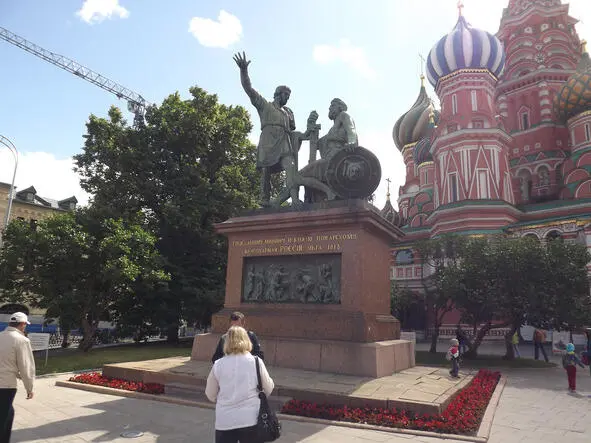 Князь Киевский Святослав Сын Ольги был убеждённым язычником по вере Но внук её - фото 4