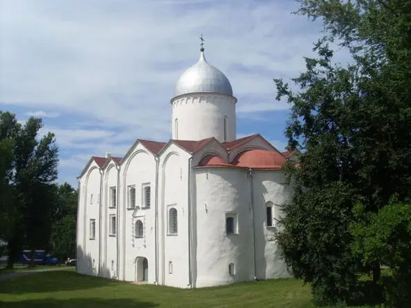 Церковь Иоанна Претечи в Опоках Великий Новгород К тому же XII в относится - фото 1
