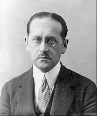 Павел Павлович Дьяконов До конца 1913 года Дьяконов работал на различных - фото 18