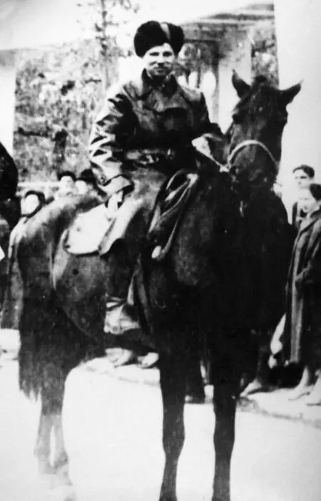 Лаврентьев Ульян Романович 1944 год В 1930 году мне исполнилось 9 лет а в - фото 5