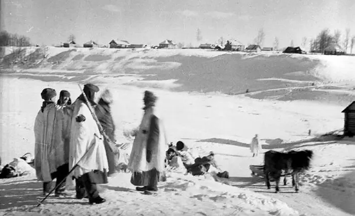 Складирование имущества у часовни В течение 19 января 33я стрелковая дивизия - фото 29