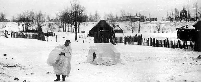 Немцы складируют боеприпасы на Татиловской стороне 23 января 1942 года в район - фото 33