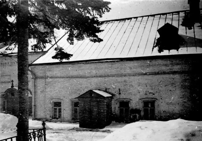Амвросиевская Ирининская церковь Новодевичьего монастыря Вход в трапезную - фото 43