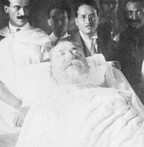 Убитый Карранса 1920 год Последними словами Каррансы были Адвокат они уже - фото 19