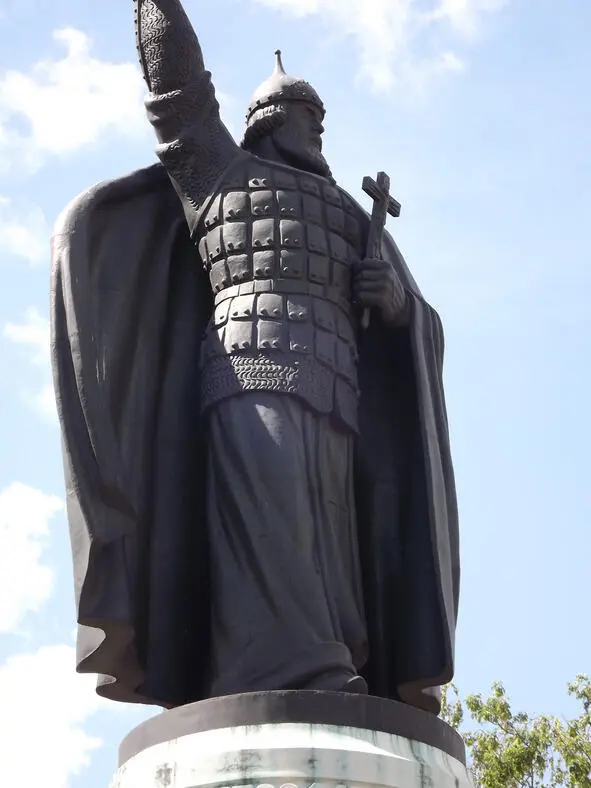 г Муром Памятник Илье Муромцу 2012 год Рядом с женским монастырем - фото 48