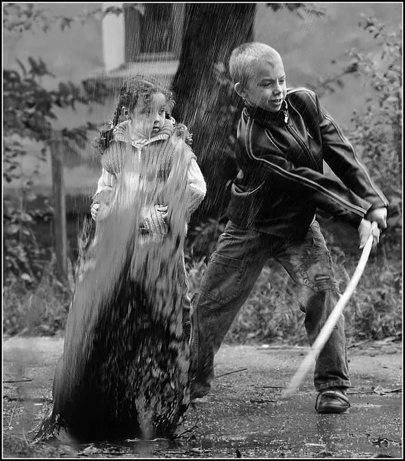 Посмотрите какое наслаждение получает этот мальчишка на снимке фотографа - фото 1