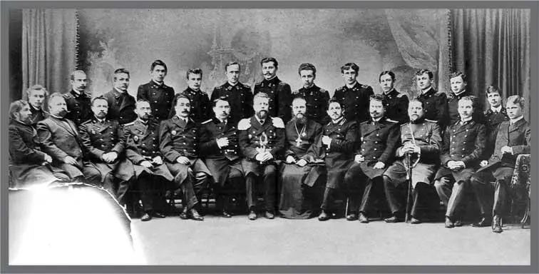 Выпуск Архангельского торговомореходного училища 1909 г Из фондов МАМИ - фото 26