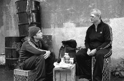 Сломанные цветы Первая встреча не приближает его к цели путешествия зато - фото 35